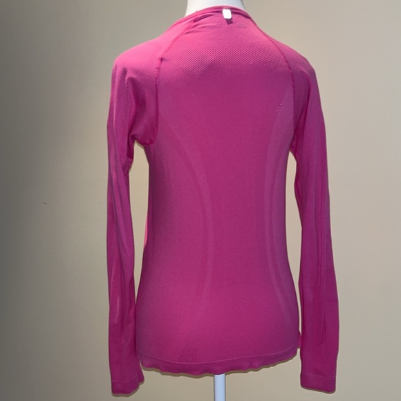 NIKE 🆕✅Fit Dry Small nwot - Picture 3 of 4